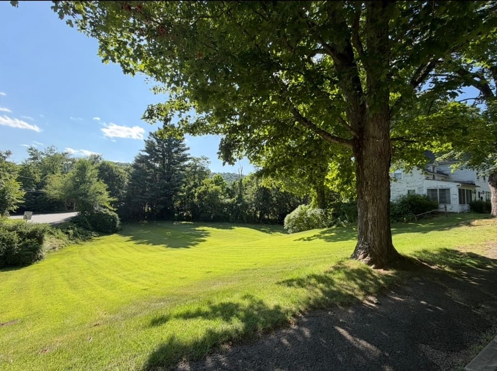 41 Pease Ave, Monson MA 01057 photo 2