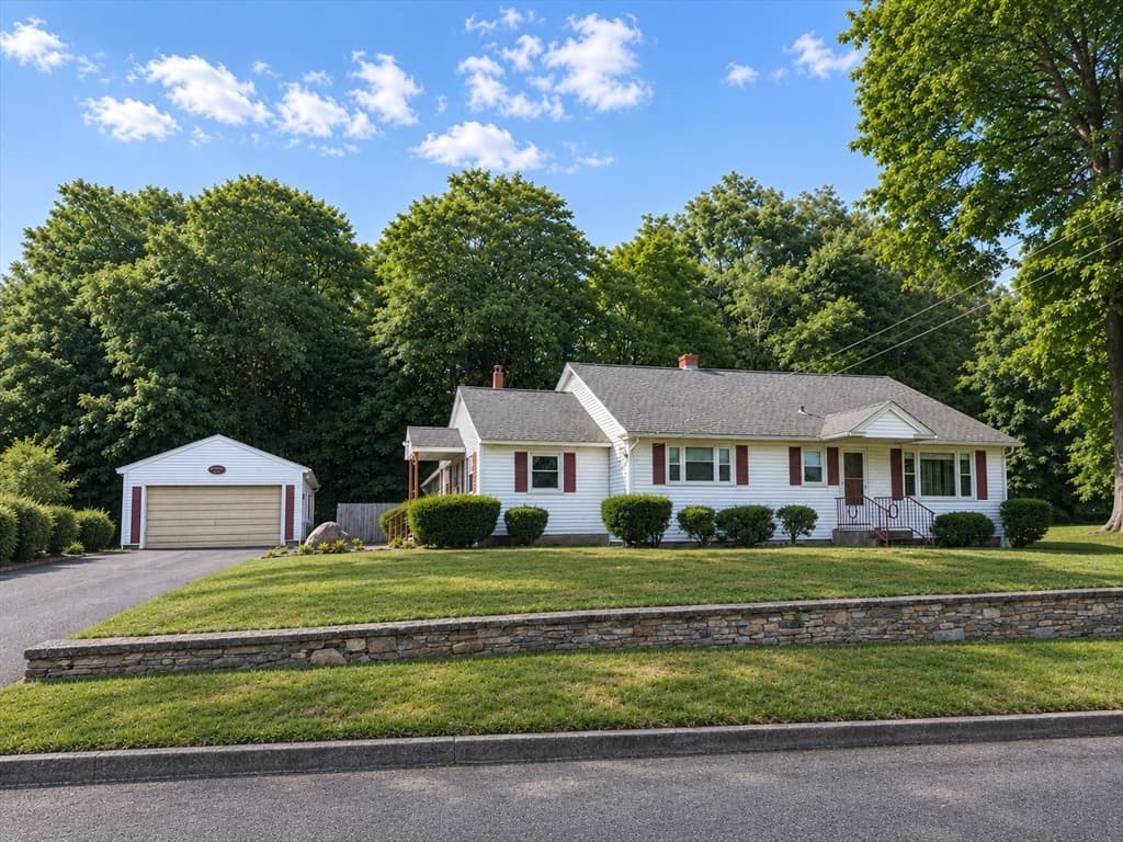 11 Sunnyside Terrace, Grafton MA 01560