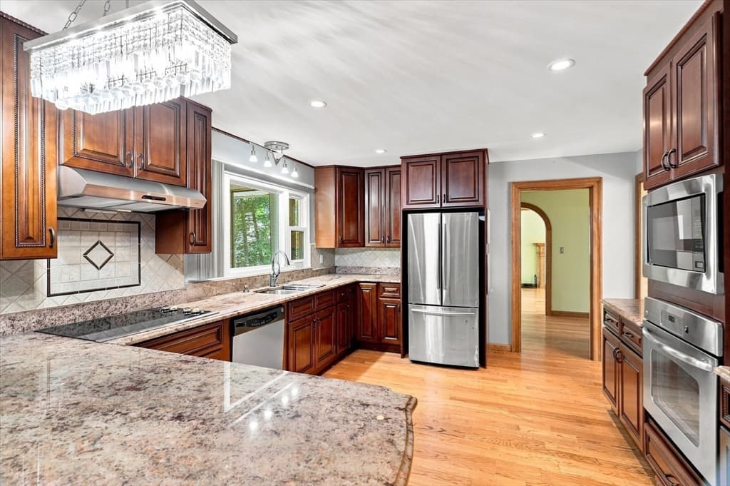 35 Swift Rd, Framingham MA 01702 photo 6