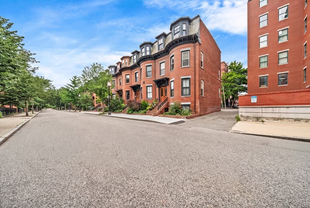 106-108 East Brookline St # 3, Boston MA 02118 photo 30
