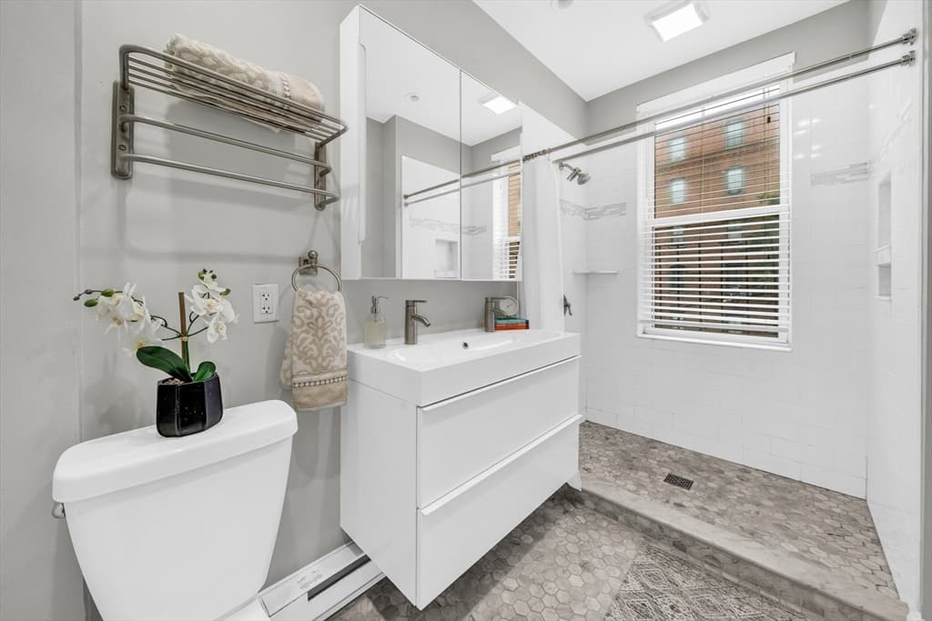 106-108 East Brookline St # 3, Boston MA 02118 photo 29