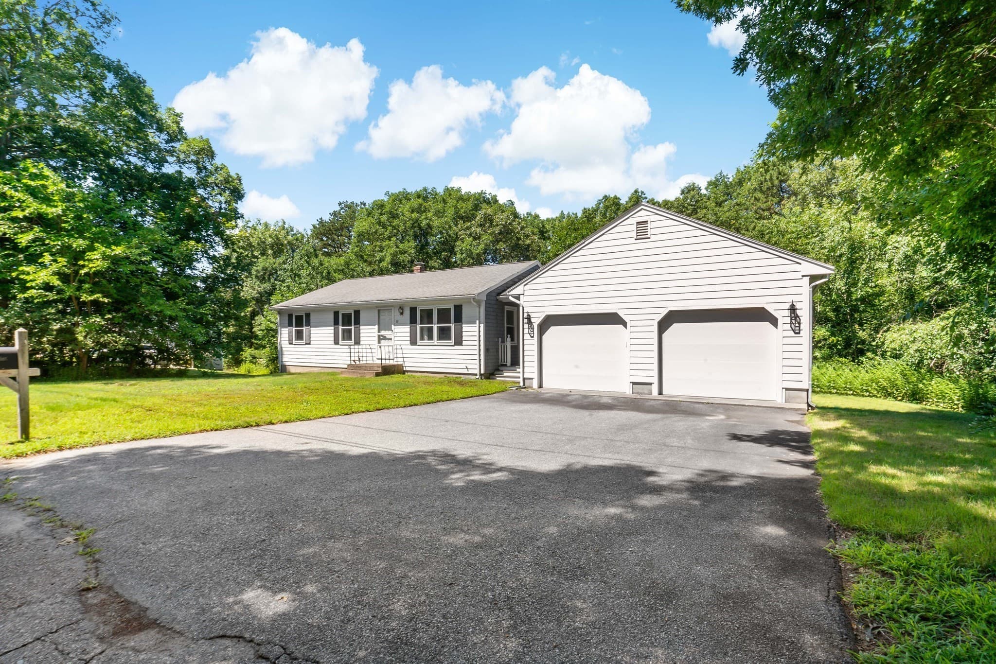 Single Family Residence at 39 Grant Street, Attleboro MA 02703, Attleboro, photo 2 of 25
