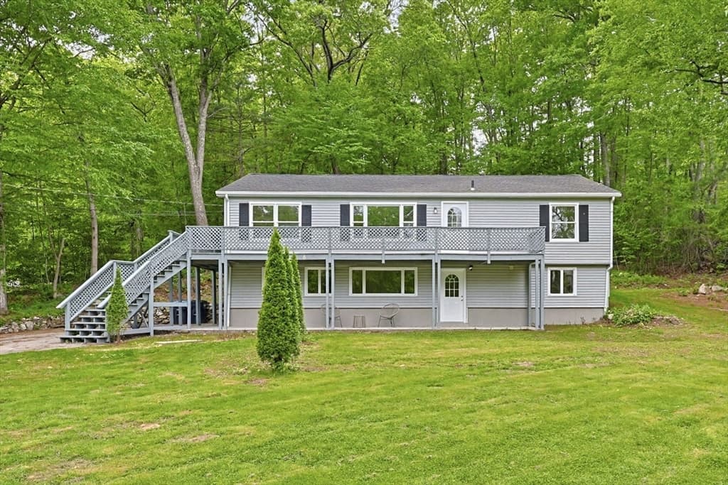 6 Bond Rd, Charlton MA 01507