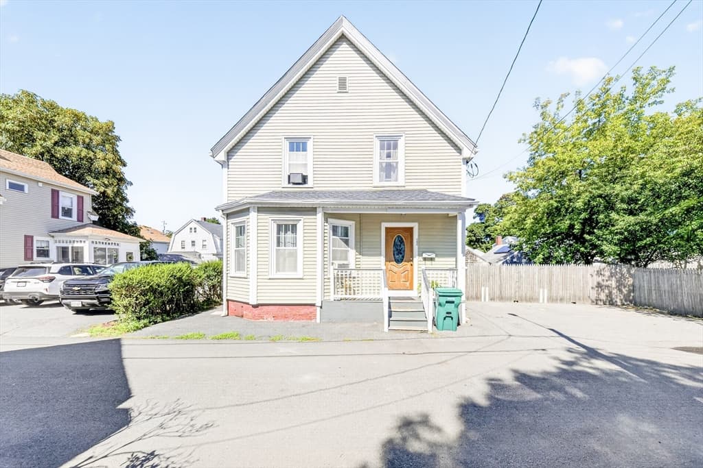 22 Emerson, Lynn MA 01902