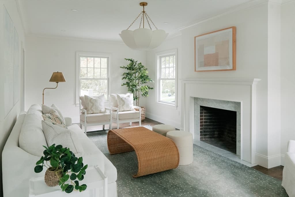 21 Wellesley Ave, Wellesley MA 02482 photo 3