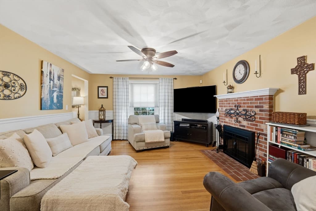 50 Trinity Cir, Attleboro MA 02703 photo 18
