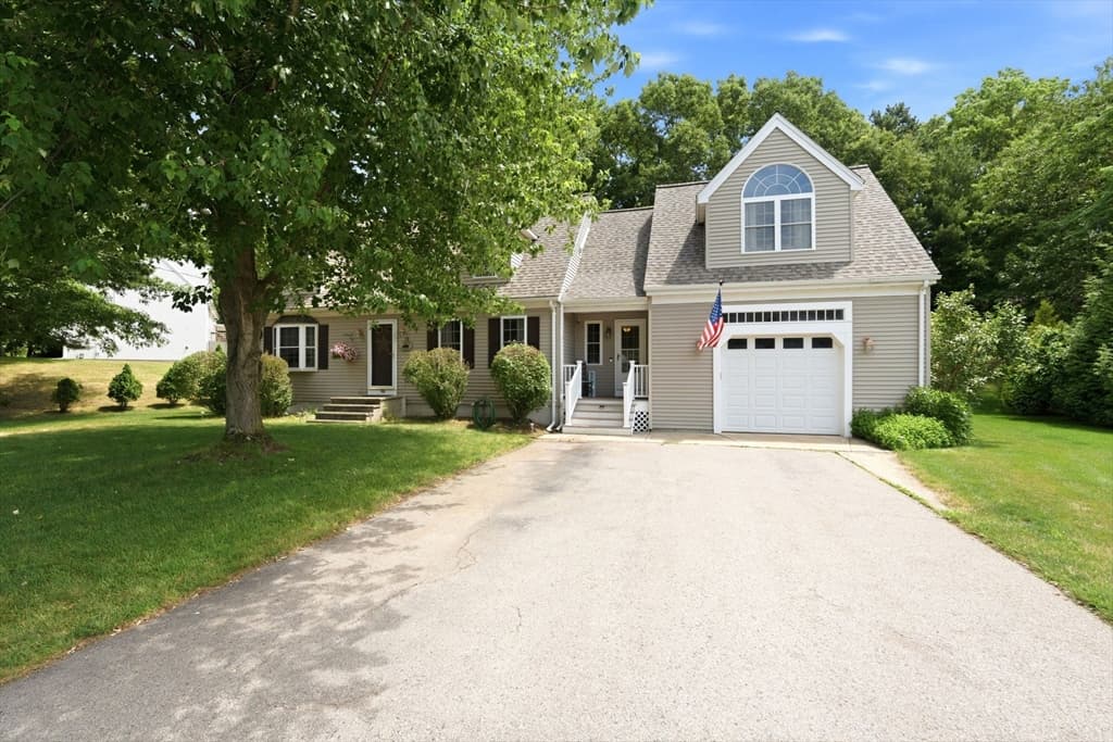 50 Trinity Cir, Attleboro MA 02703 photo 4
