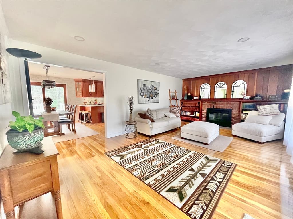 Single Family Residence at 147 Mill St, Westwood MA 02090, Westwood, photo 6 of 42
