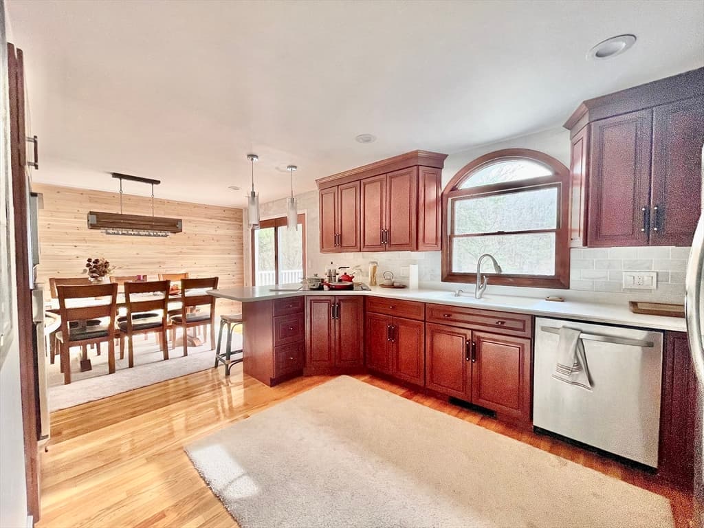 Single Family Residence at 147 Mill St, Westwood MA 02090, Westwood, photo 9 of 42