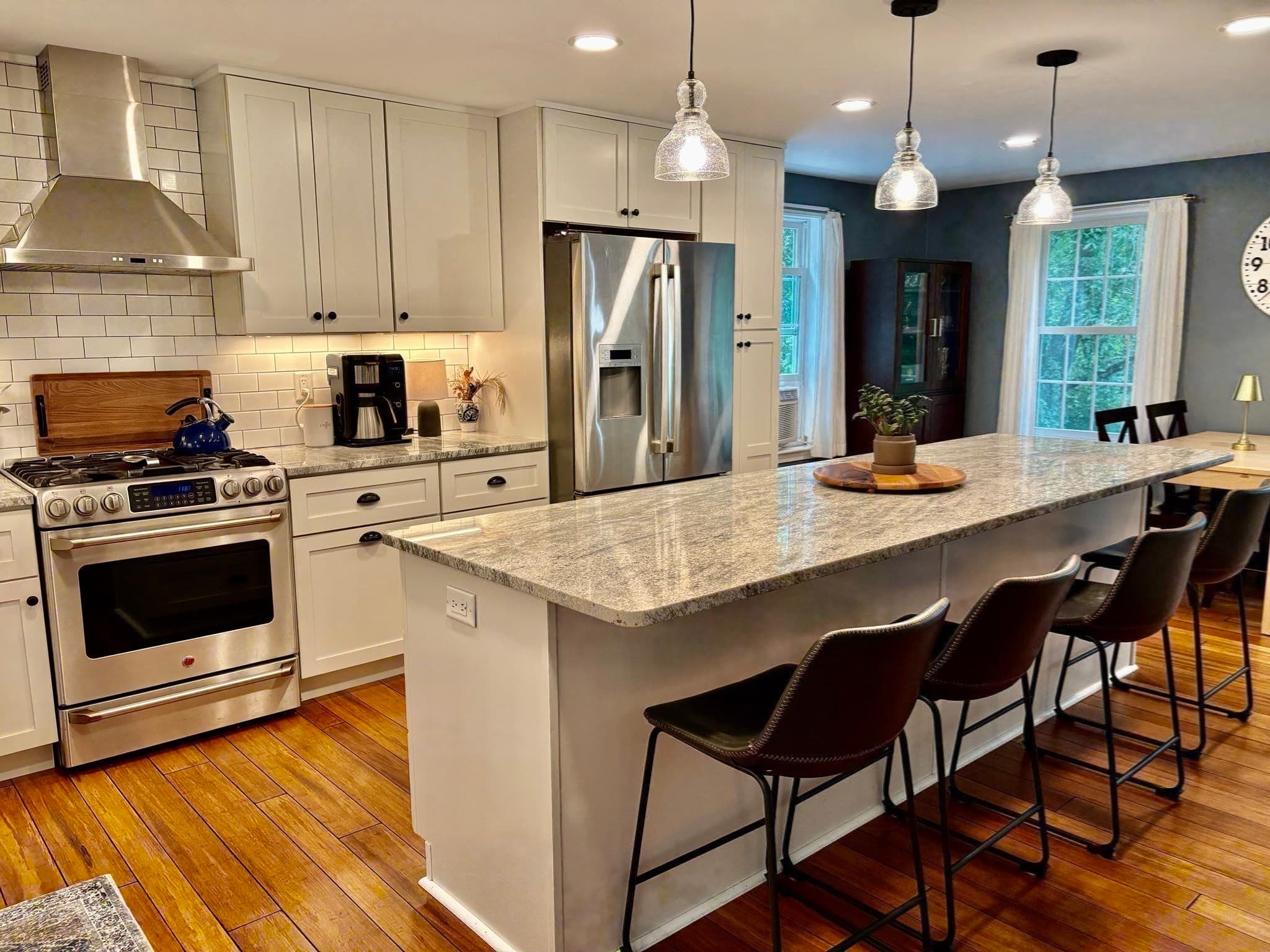 Single Family Residence at 19 E Applewood, Charlton MA 01507, Charlton, photo 13 of 42