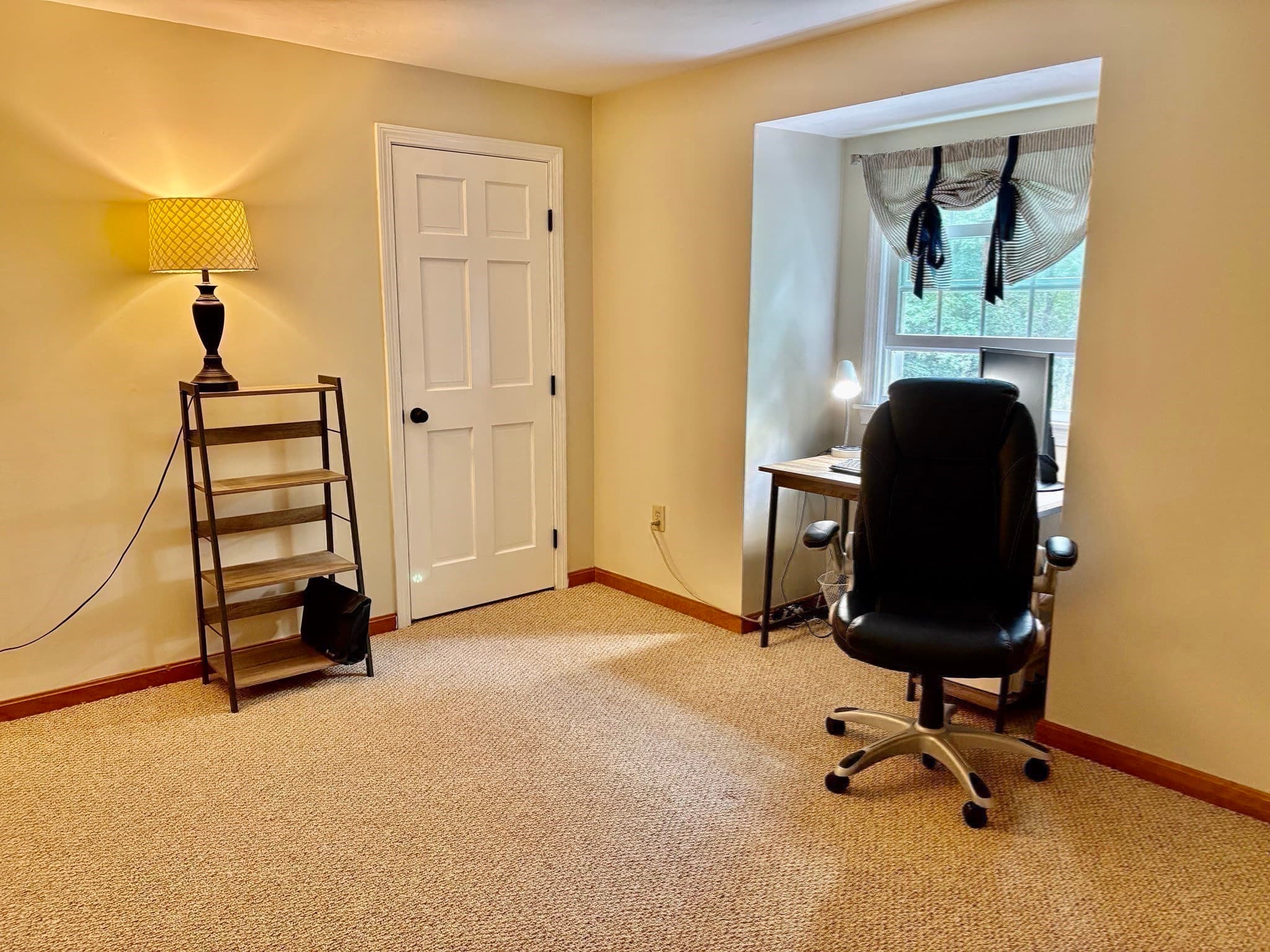 Single Family Residence at 19 E Applewood, Charlton MA 01507, Charlton, photo 39 of 42