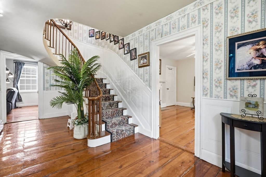 724-726 Main St, Agawam MA 01001 photo 4