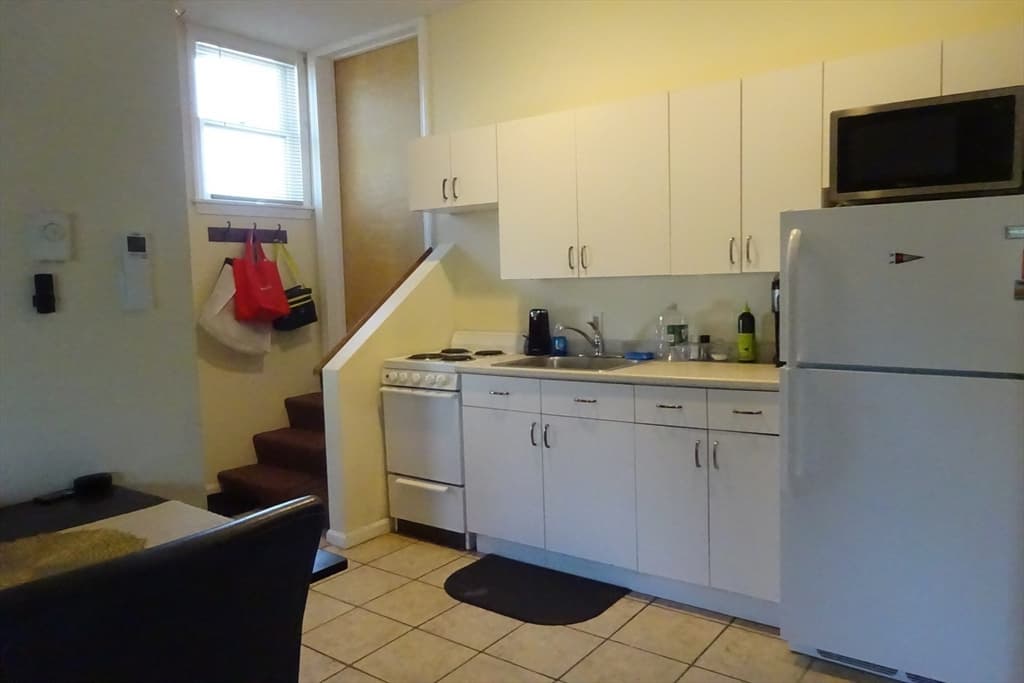 484 Burncoat St, Worcester MA 01606 photo 11