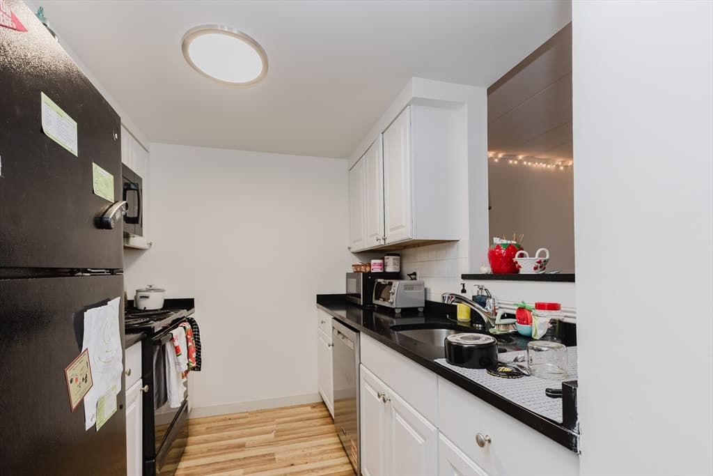 1933 Commonwealth Avenue # 410, Boston MA 02135