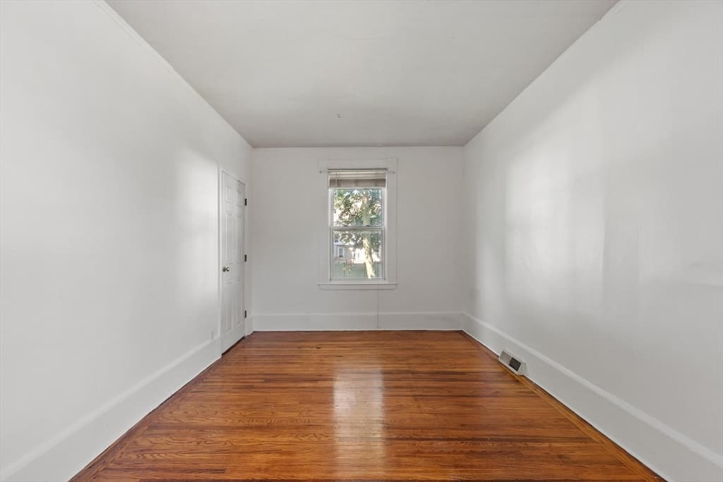372 Cabot St # 1, Beverly MA 01915 photo 9