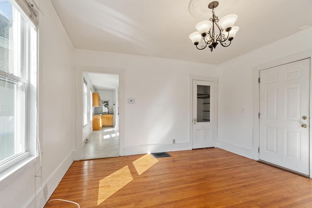 372 Cabot St # 1, Beverly MA 01915 photo 4