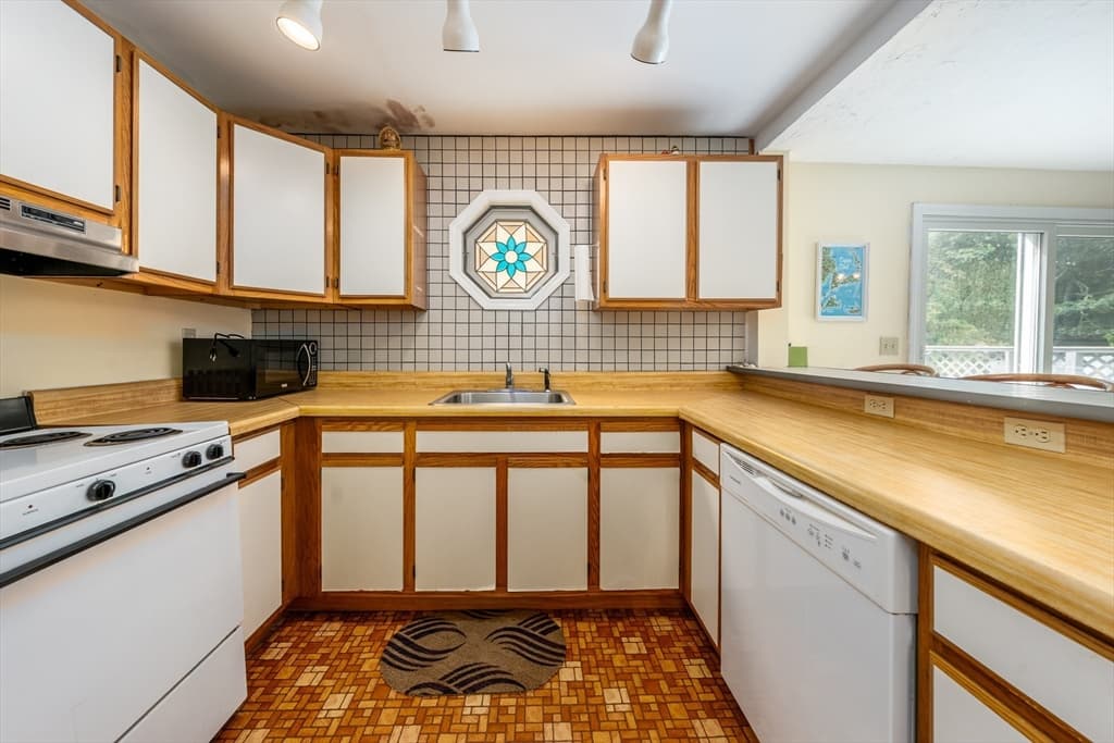 419 Great Western Rd, Harwich MA 02645 photo 3