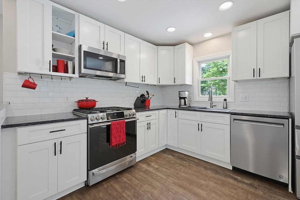 Single Family Residence at 333 Union Street, Millis MA 02054, Millis, photo 10 of 39