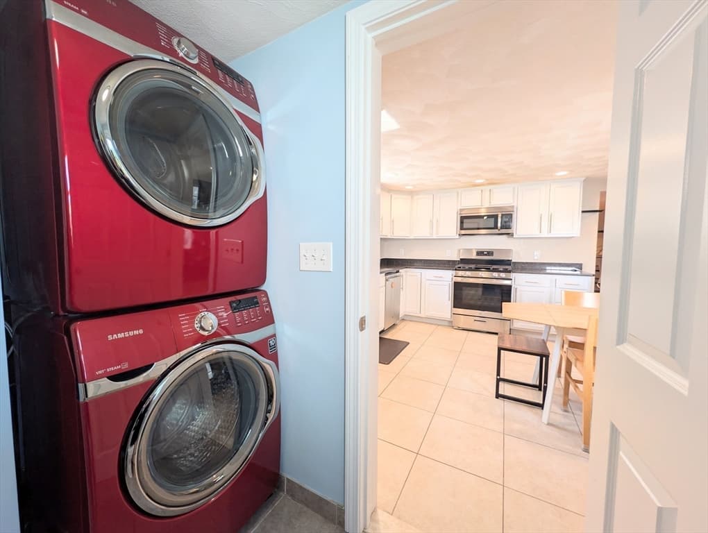 35 Francis St, Everett MA 02149 photo 13