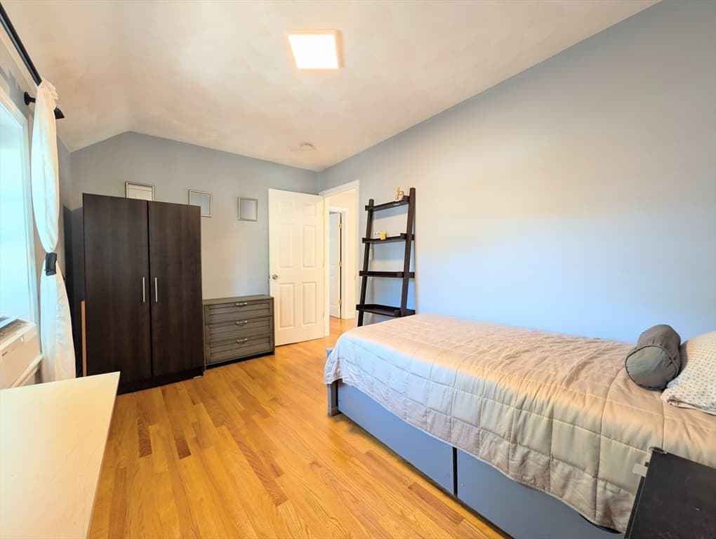 35 Francis St, Everett MA 02149 photo 9