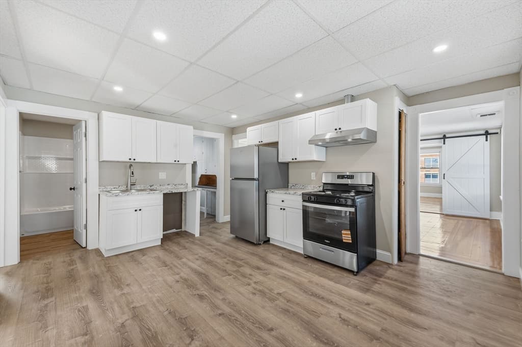 2 Family - 2 Units Up/Down at 220 University Ave, Lowell MA 01854, Lowell, photo 22 of 42