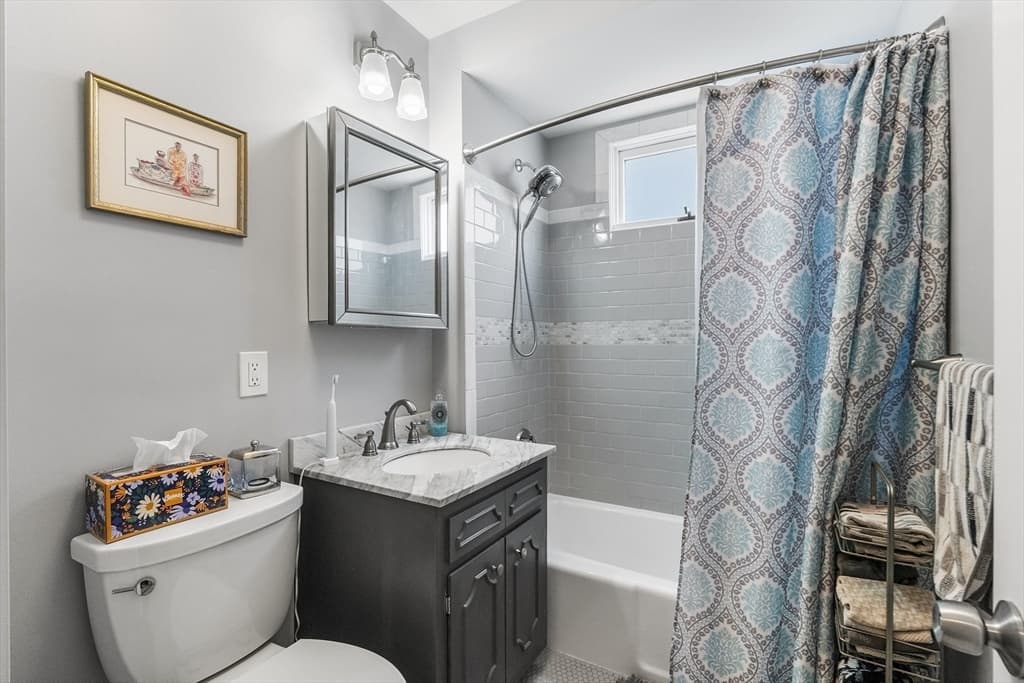 27 Peirce Ave, Everett MA 02149 photo 6