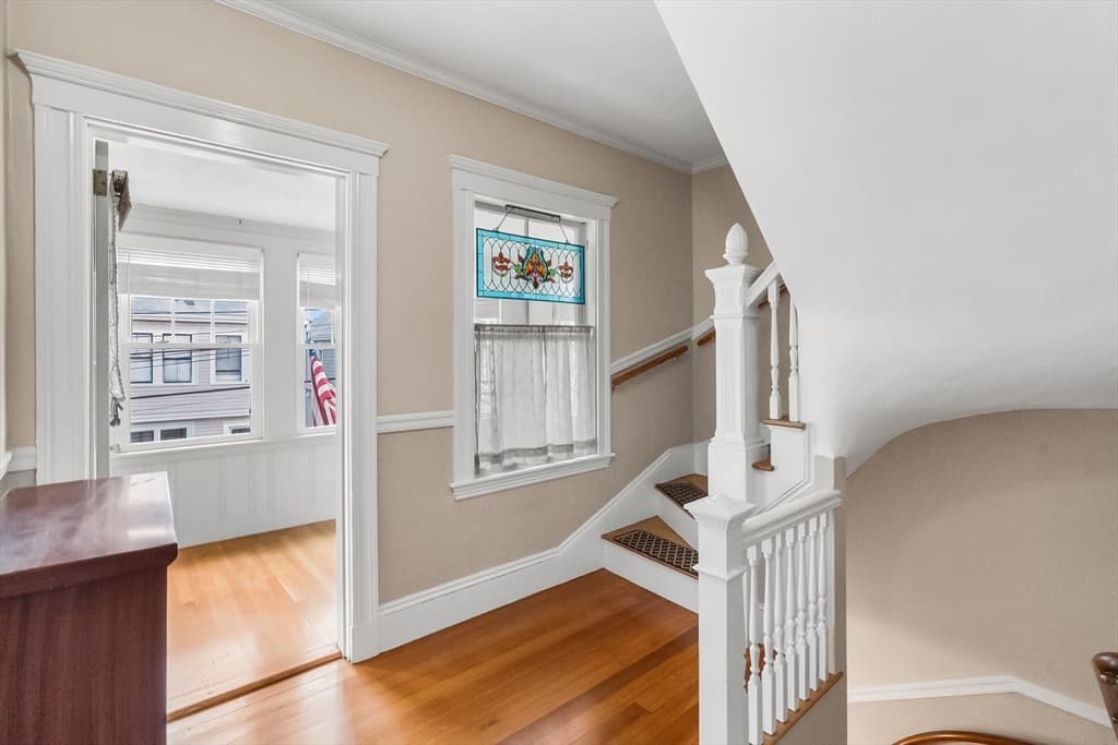 27 Peirce Ave, Everett MA 02149 photo 9