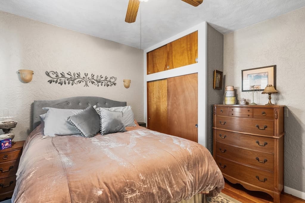 27 Peirce Ave, Everett MA 02149 photo 8