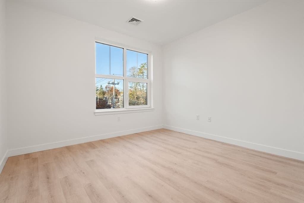 1151 Walnut # 301, Newton MA 02461 photo 21