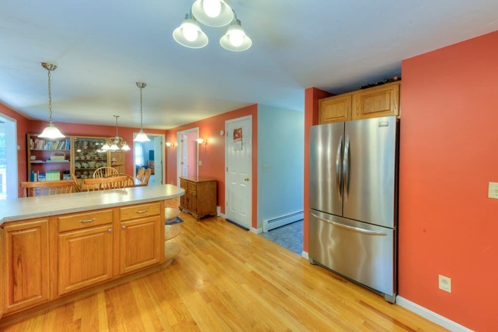 11 Hyland Ave, Leicester MA 01524 photo 6