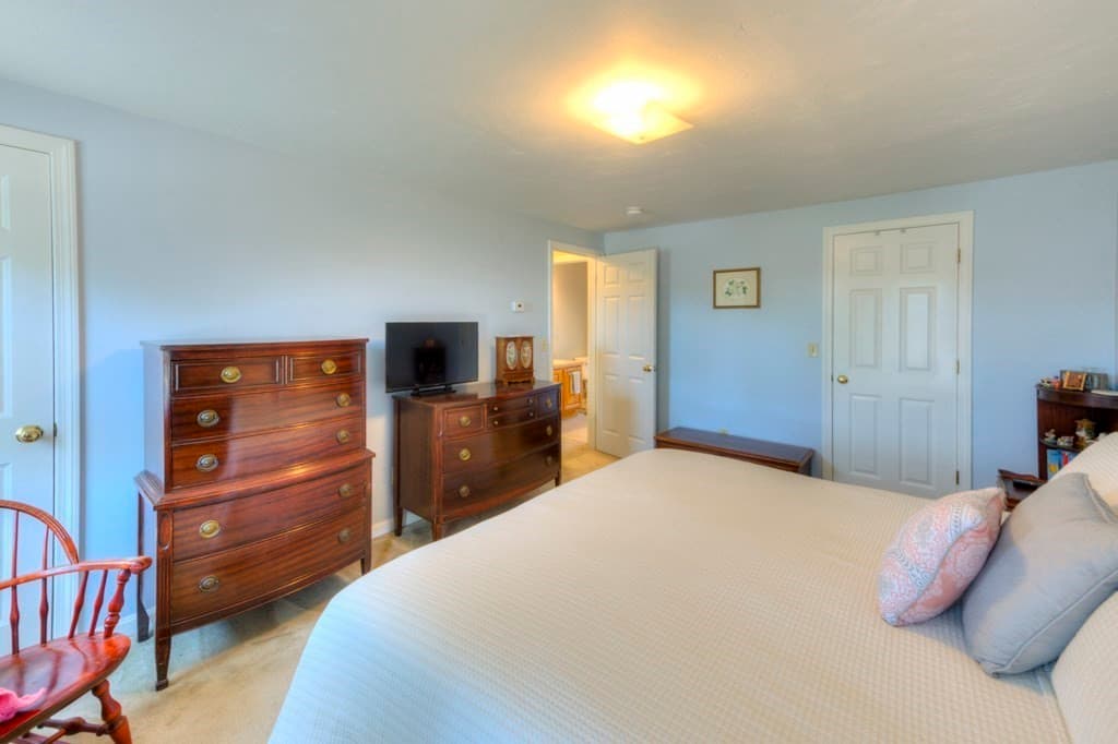 11 Hyland Ave, Leicester MA 01524 photo 22