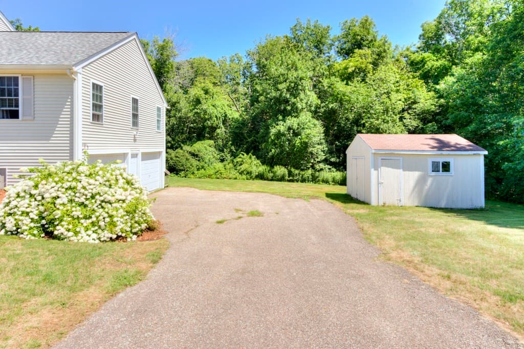 11 Hyland Ave, Leicester MA 01524 photo 32