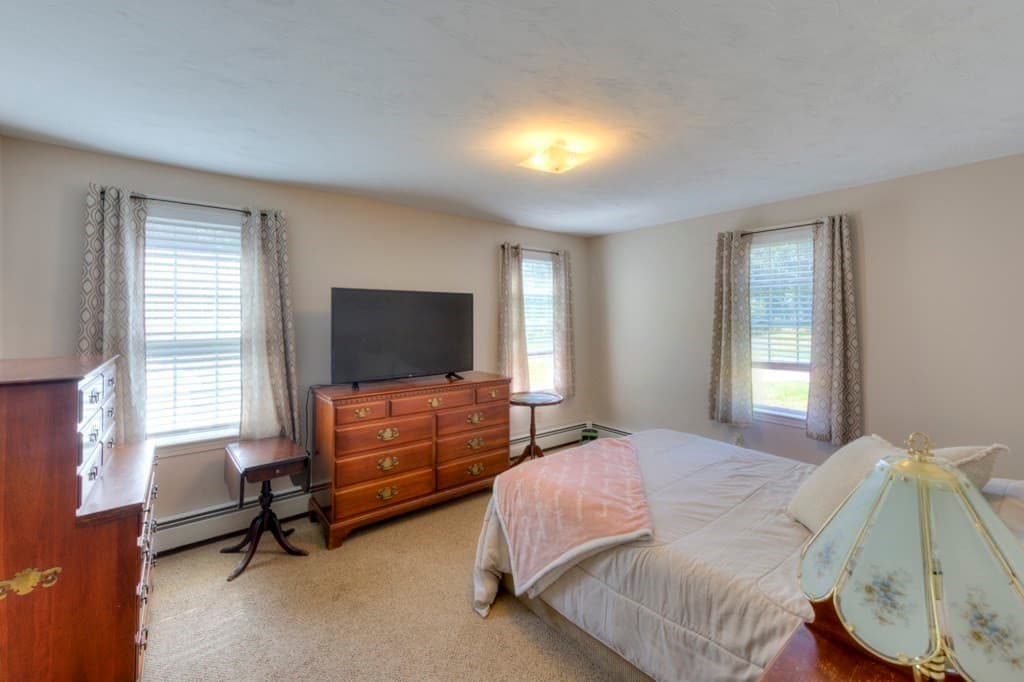 11 Hyland Ave, Leicester MA 01524 photo 18