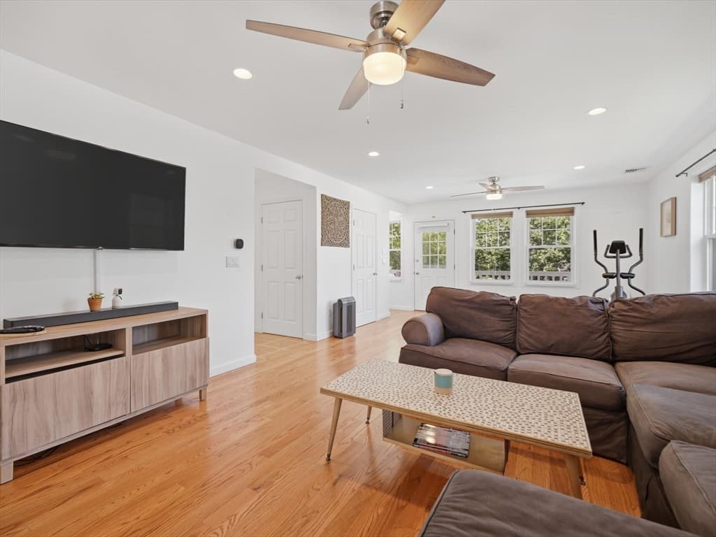 53 Osborne Street, New Bedford MA 02740 photo 16