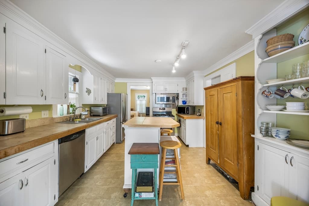 12 Rolfes Ln, Newbury MA 01951 photo 17