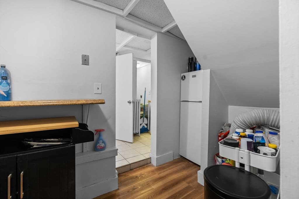 19 South Russell Street, Boston MA 02114 photo 23