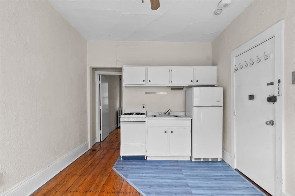 19 South Russell Street, Boston MA 02114 photo 20