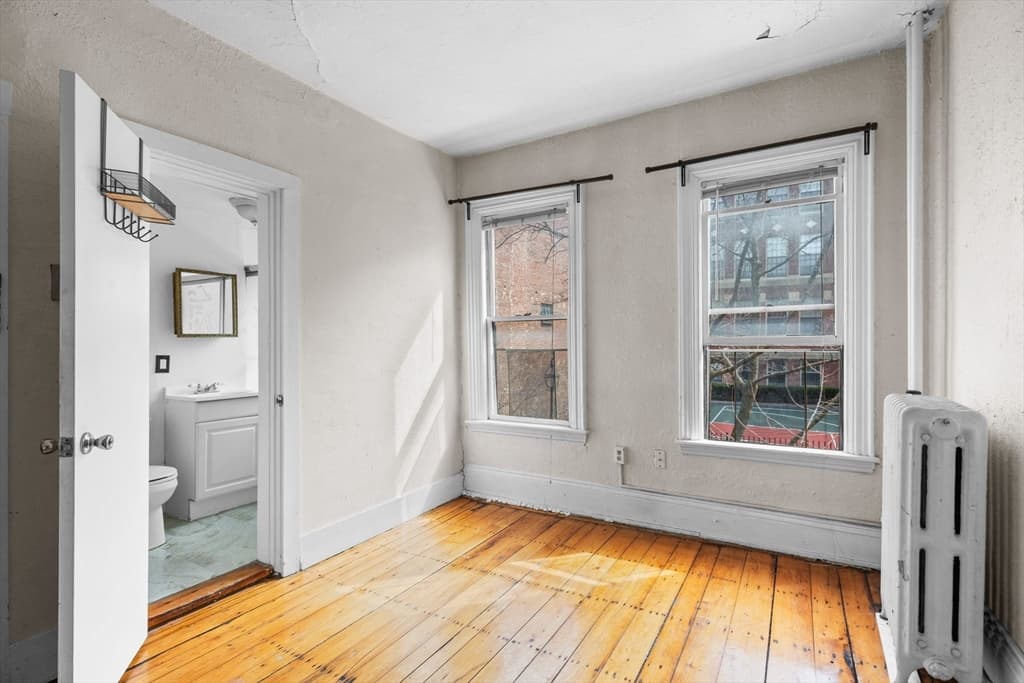 19 South Russell Street, Boston MA 02114 photo 18