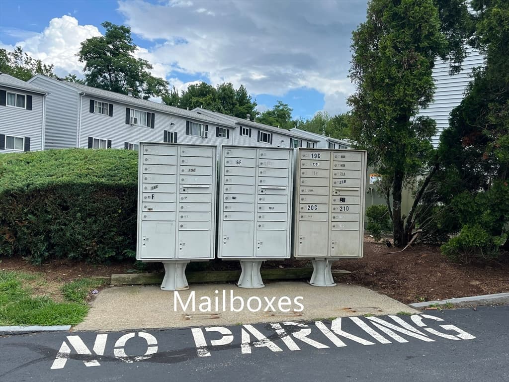 5455 N Main St # 17E, Fall River MA 02720 photo 12