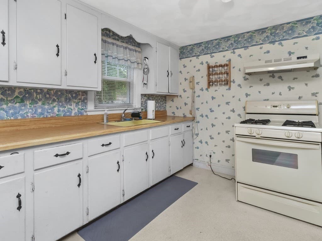 71 Farnum Road, Waltham MA 02453 photo 6