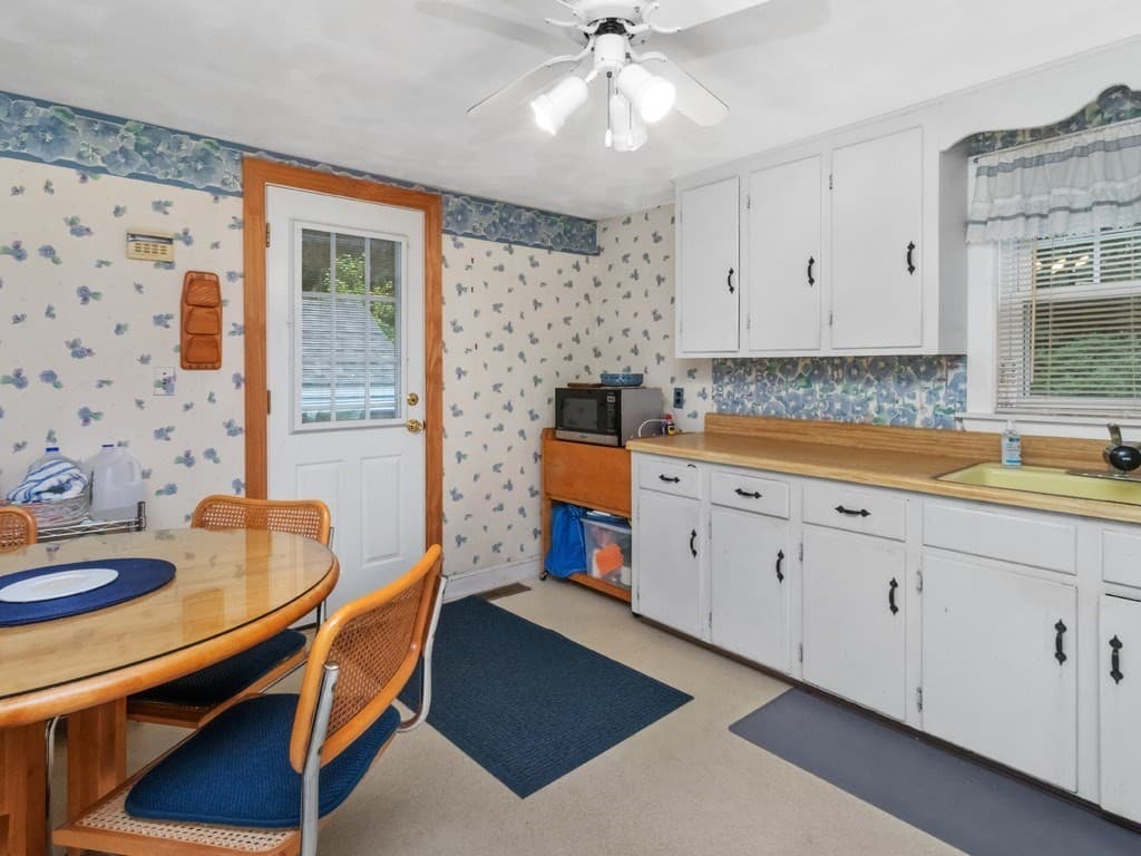 71 Farnum Road, Waltham MA 02453 photo 3