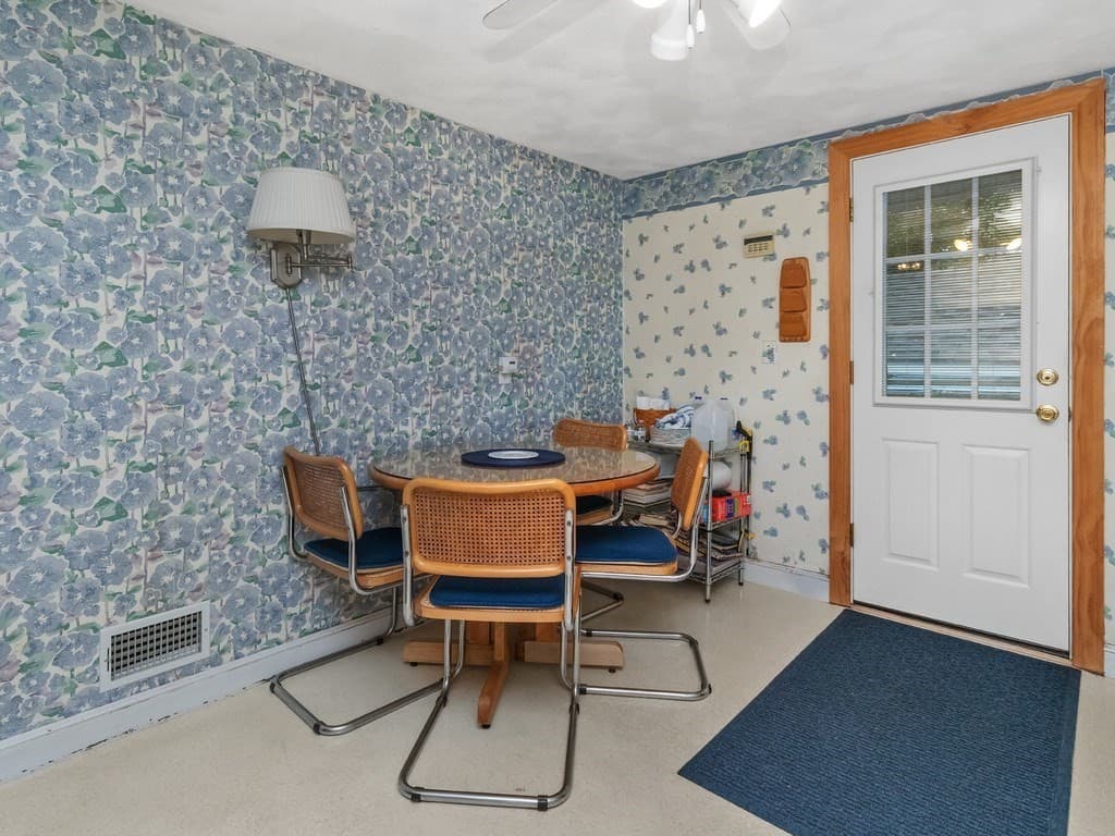 71 Farnum Road, Waltham MA 02453 photo 5