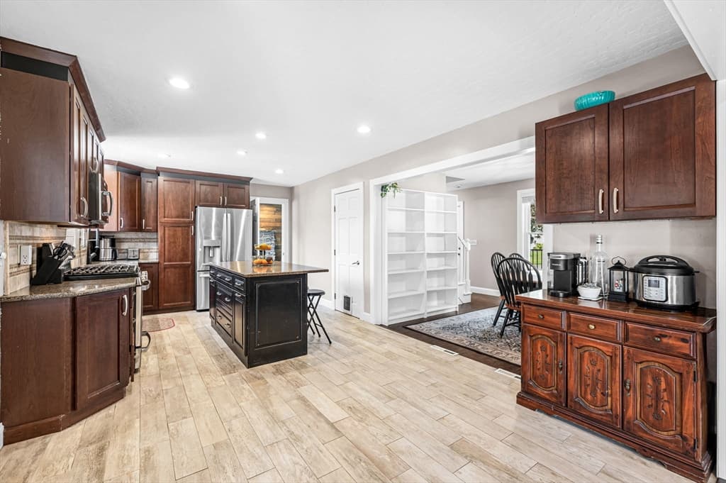 35 East Glen St, Westfield MA 01085 photo 9