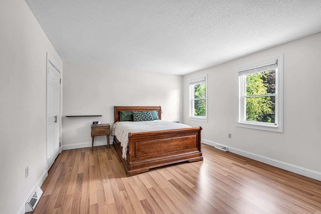 35 East Glen St, Westfield MA 01085 photo 19