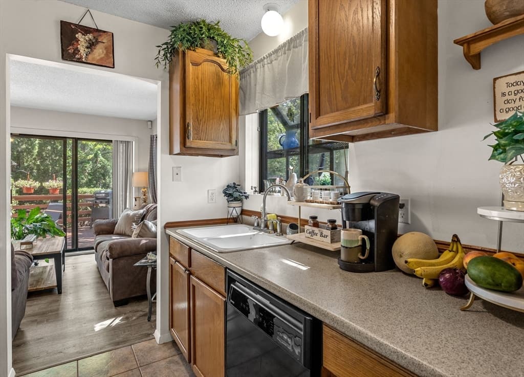 20 Roundhouse Rd # 20, Bourne MA 02532 photo 13