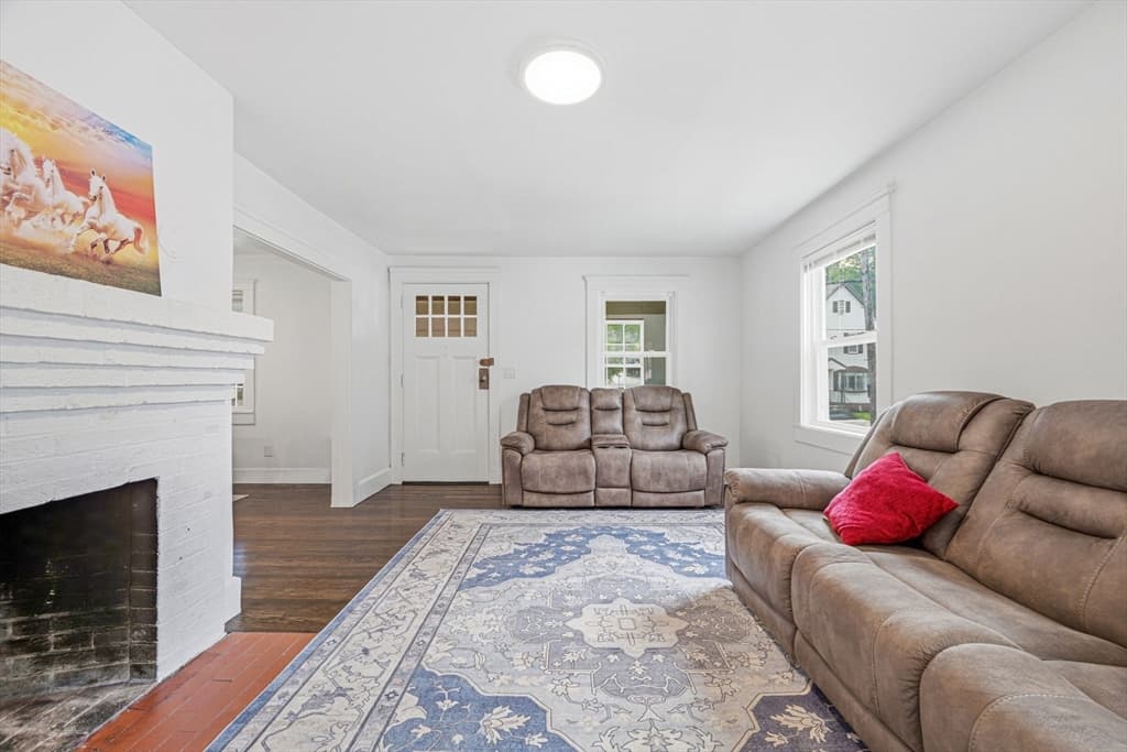 569 Lincoln Ave, Saugus MA 01906 photo 5