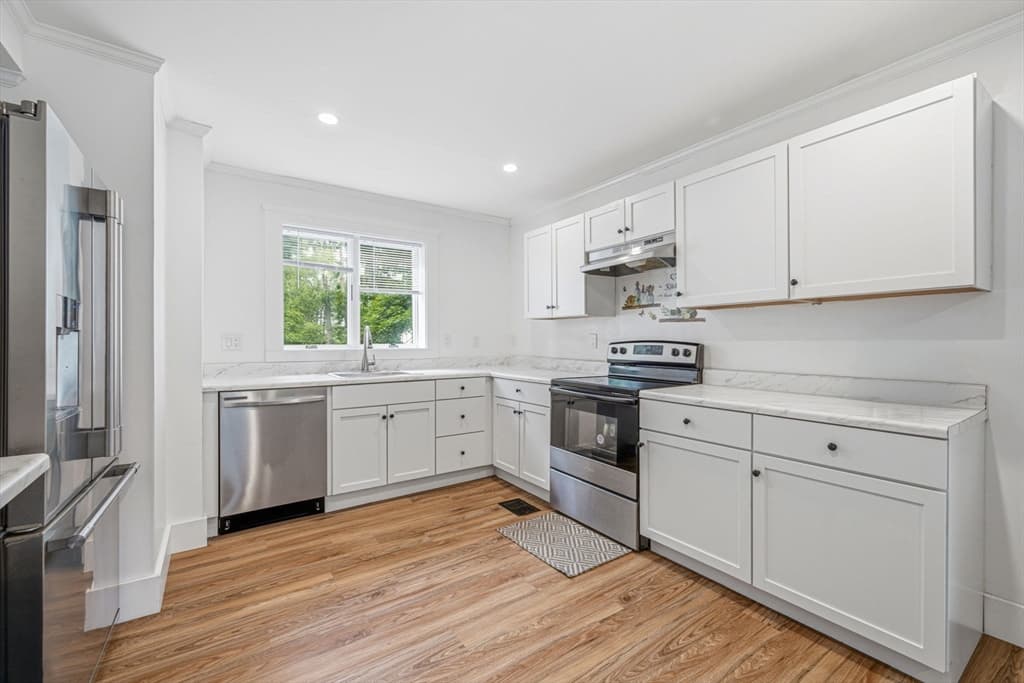 569 Lincoln Ave, Saugus MA 01906 photo 9