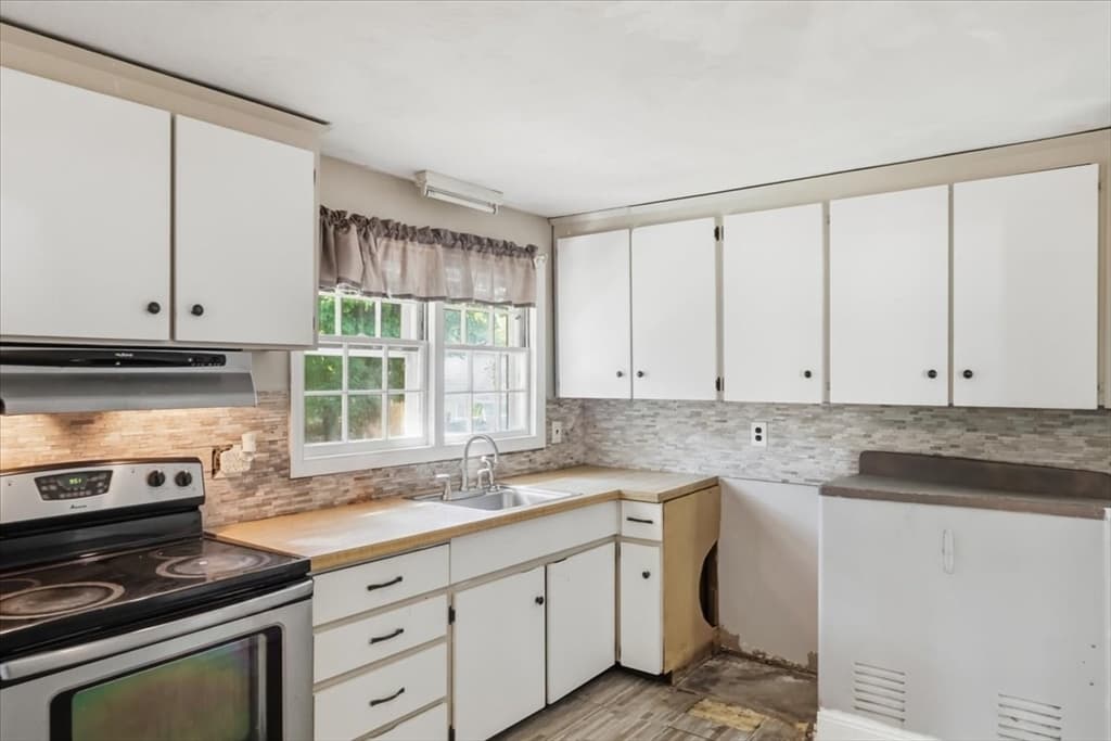 529 Howard St, Brockton MA 02302 photo 8