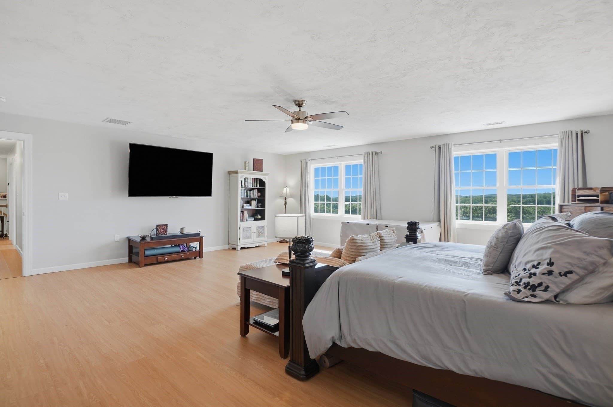 Single Family Residence at 176 Southold Road, Auburn MA 01501, Auburn, photo 15 of 36
