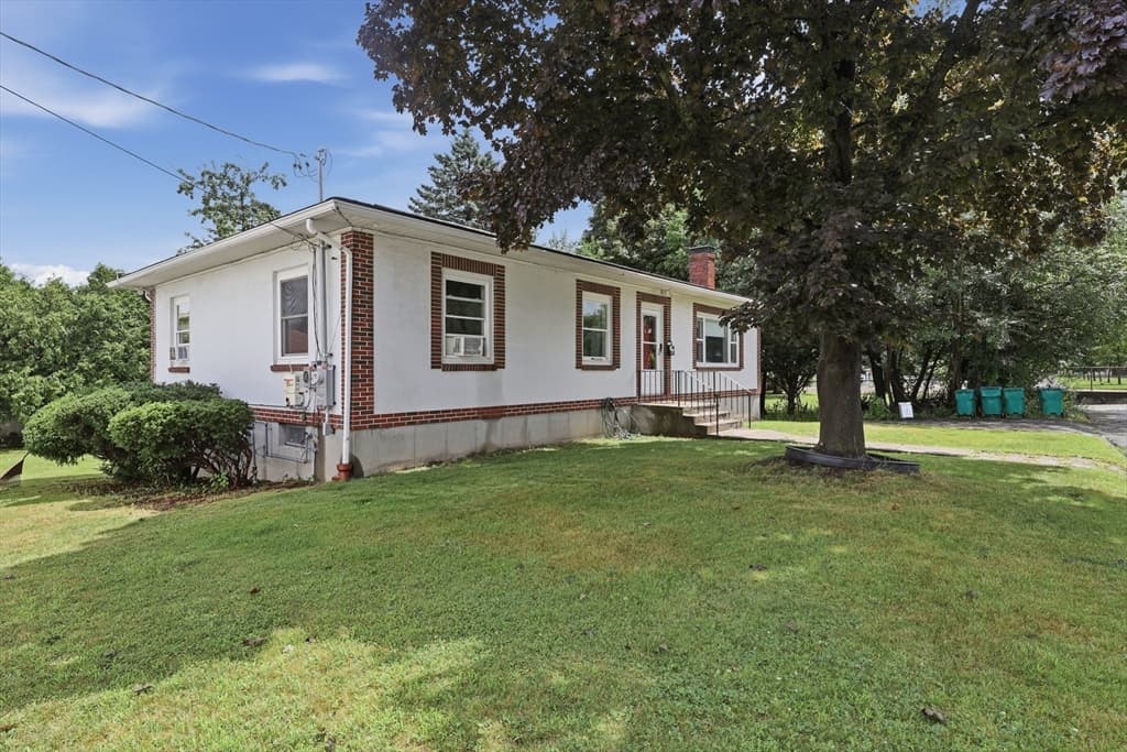 16 Providence Street, Fitchburg MA 01420 photo 2